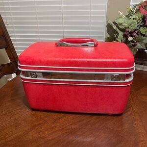 Samsonite Silhouette Train Case